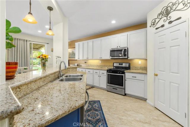 32590 Caden Court, Winchester, CA 92596