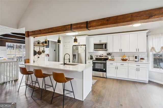 5595 Vaughn Road, Woodstock, GA 30188