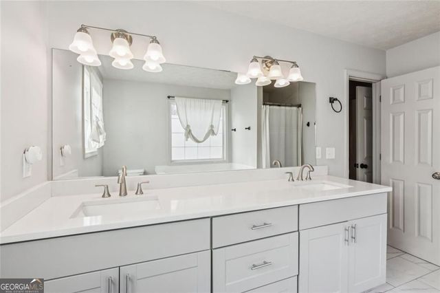 5595 Vaughn Road, Woodstock, GA 30188