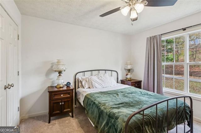 5595 Vaughn Road, Woodstock, GA 30188