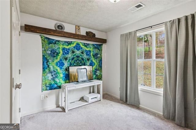 5595 Vaughn Road, Woodstock, GA 30188