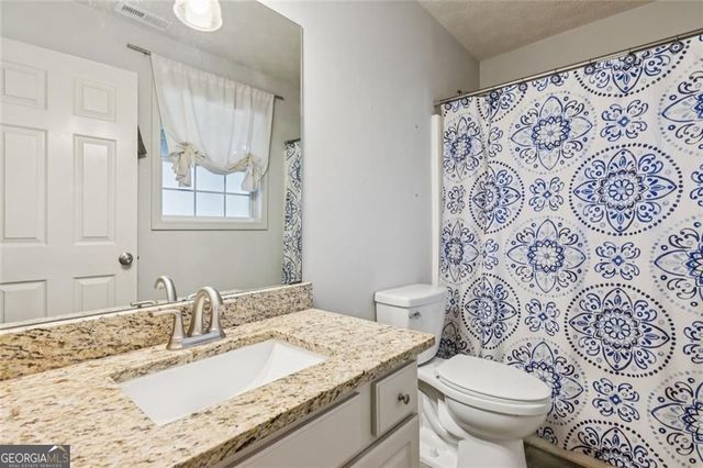 5595 Vaughn Road, Woodstock, GA 30188