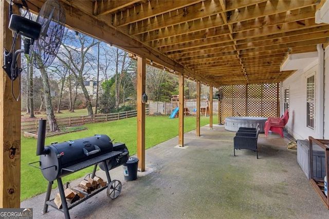 5595 Vaughn Road, Woodstock, GA 30188