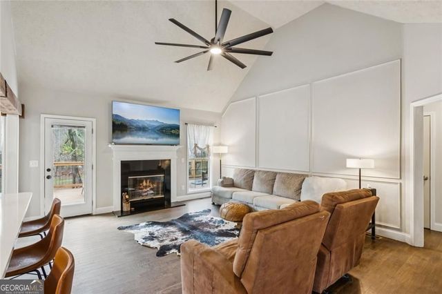 5595 Vaughn Road, Woodstock, GA 30188