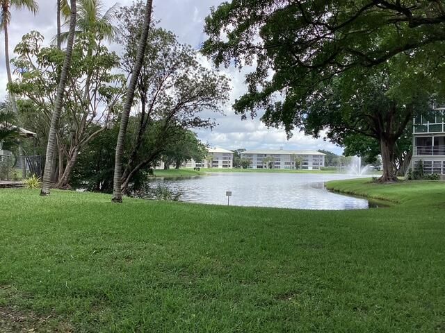 9325 LAGOON Place 107, Davie, FL 33324