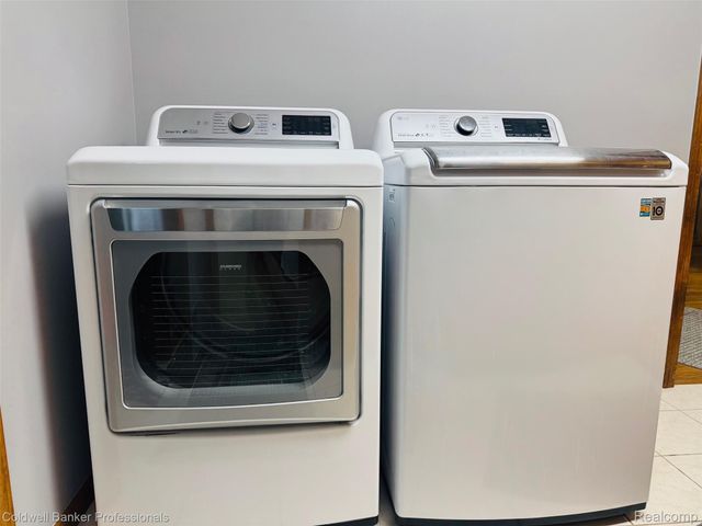 412 Rosette Street, Holly Village, MI 48442