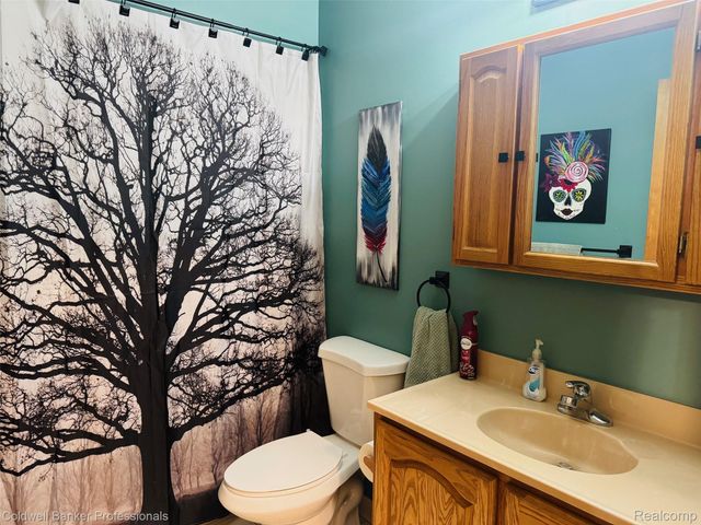 412 Rosette Street, Holly Village, MI 48442