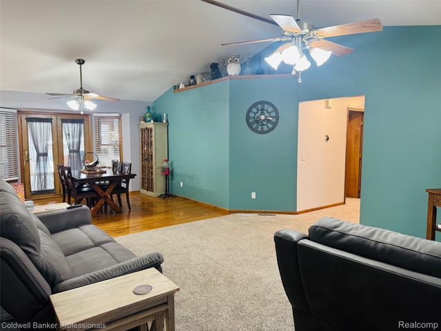 412 Rosette Street, Holly Village, MI 48442