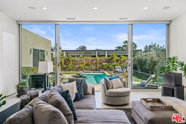 658 Dominion Way, Palm Springs, CA 92262