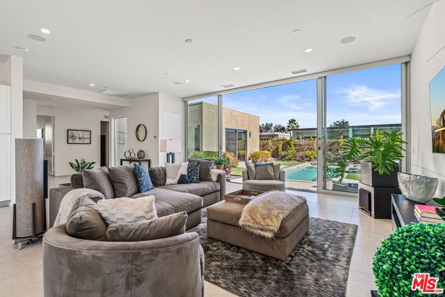 658 Dominion Way, Palm Springs, CA 92262