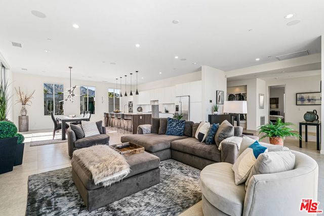 658 Dominion Way, Palm Springs, CA 92262