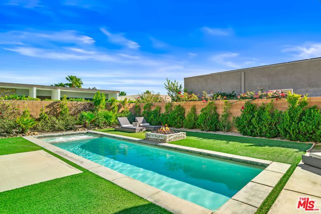 658 Dominion Way, Palm Springs, CA 92262