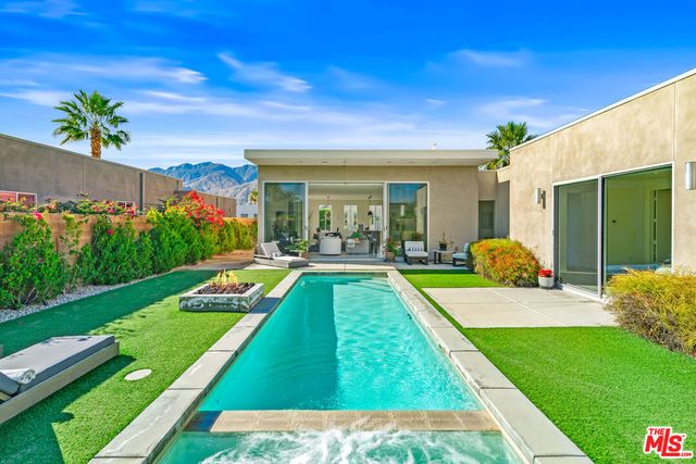 658 Dominion Way, Palm Springs, CA 92262