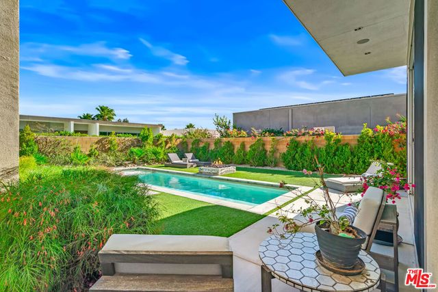 658 Dominion Way, Palm Springs, CA 92262