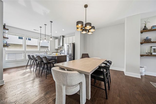 1245 W 75th Street D-1245, Cleveland, OH 44102