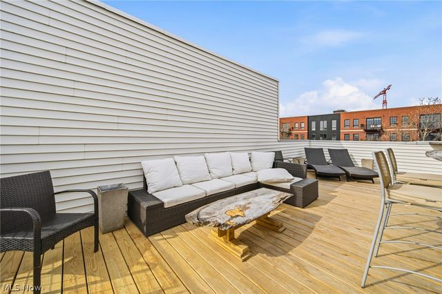 1245 W 75th Street D-1245, Cleveland, OH 44102