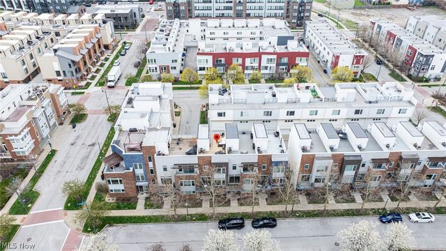 1245 W 75th Street D-1245, Cleveland, OH 44102