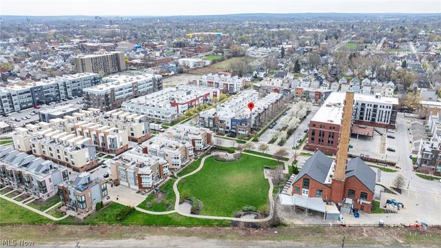 1245 W 75th Street D-1245, Cleveland, OH 44102