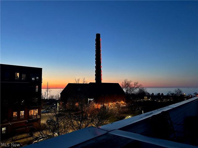 1245 W 75th Street D-1245, Cleveland, OH 44102