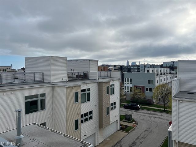 1245 W 75th Street D-1245, Cleveland, OH 44102
