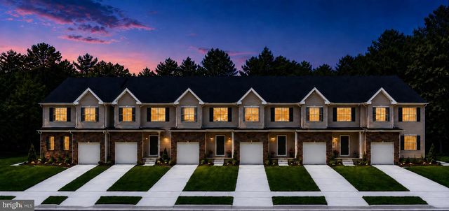 4 WAYNE CT, Blackwood, NJ 08012