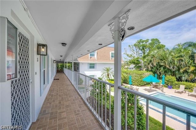 1222 Gordon DR O-15, Naples, FL 34102