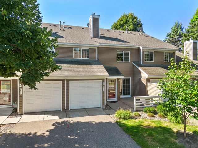 9915 Fillmore Street NE, Blaine, MN 55434