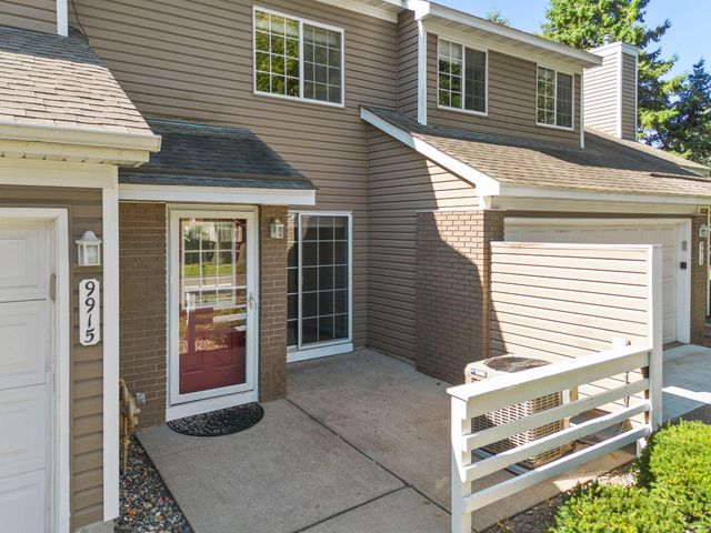 9915 Fillmore Street NE, Blaine, MN 55434