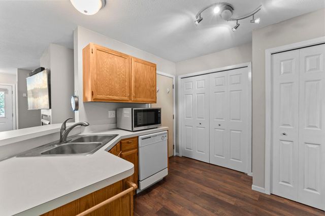 9915 Fillmore Street NE, Blaine, MN 55434