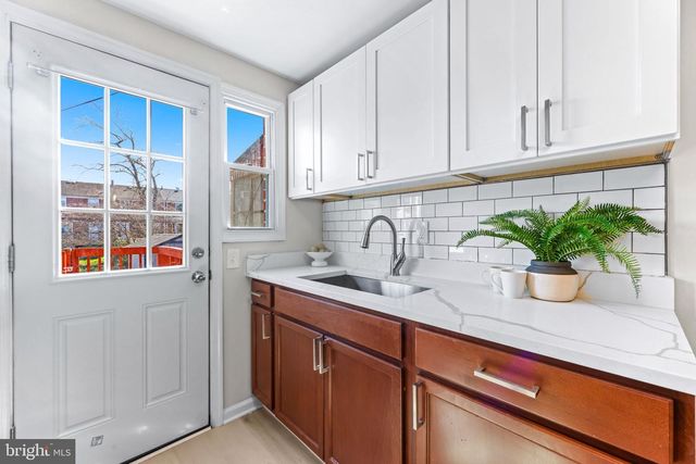 1003 FOXRIDGE LN, Baltimore, MD 21221