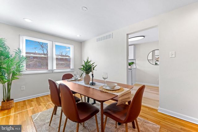 1003 FOXRIDGE LN, Baltimore, MD 21221