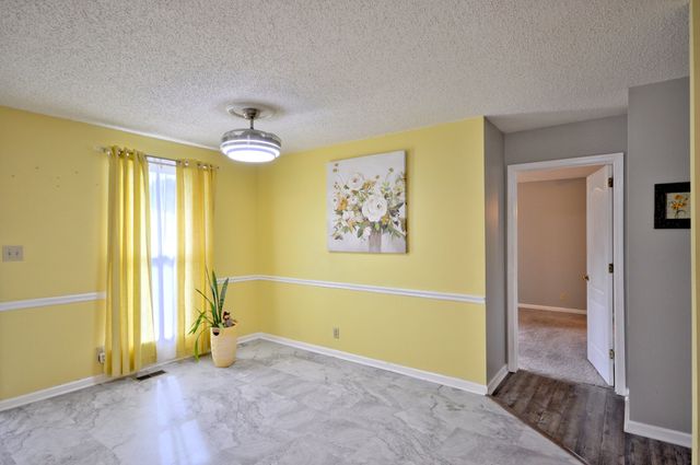 141 RICHVIEW RD, S, Clarksville, TN 37043