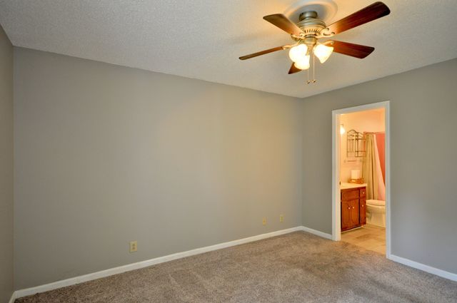 141 RICHVIEW RD, S, Clarksville, TN 37043