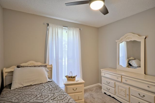 141 RICHVIEW RD, S, Clarksville, TN 37043