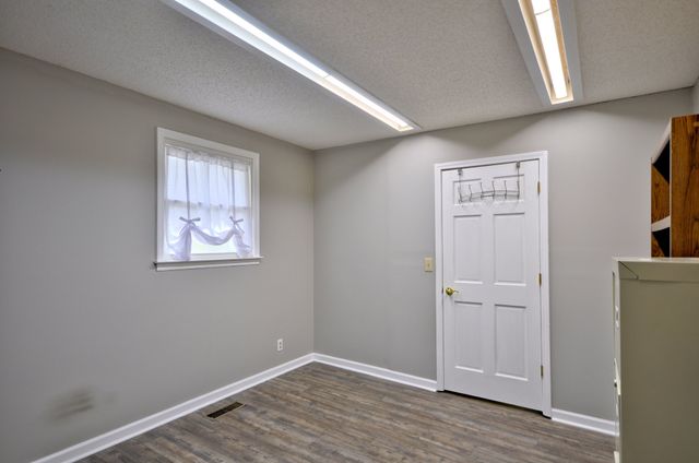 141 RICHVIEW RD, S, Clarksville, TN 37043