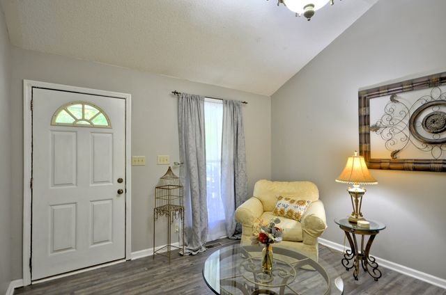 141 RICHVIEW RD, S, Clarksville, TN 37043