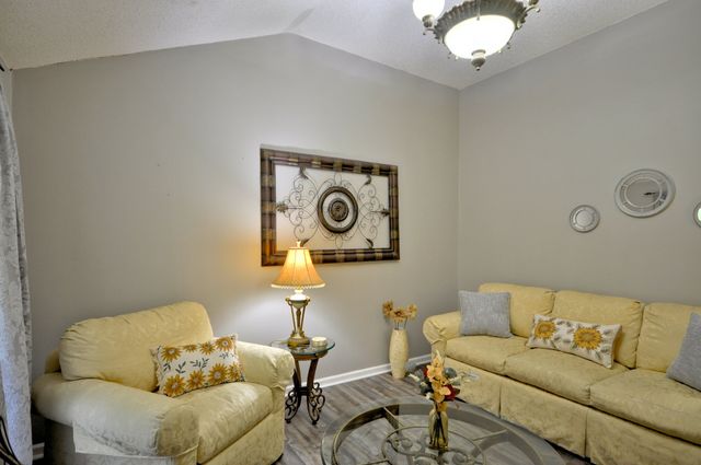 141 RICHVIEW RD, S, Clarksville, TN 37043