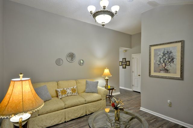 141 RICHVIEW RD, S, Clarksville, TN 37043