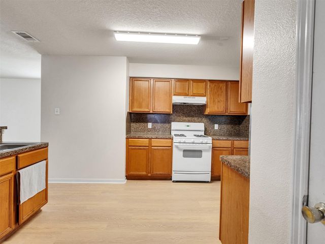 14202 Old Dock Ln, Houston, TX 77090