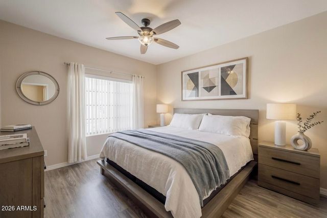2801 N LITCHFIELD Road 54, Goodyear, AZ 85395