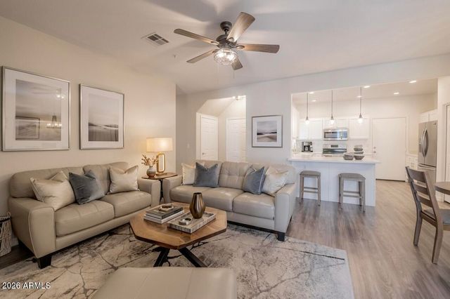 2801 N LITCHFIELD Road 54, Goodyear, AZ 85395
