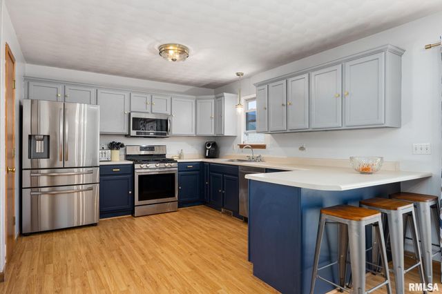 104 INDEPENDENCE Drive, East Peoria, IL 61611
