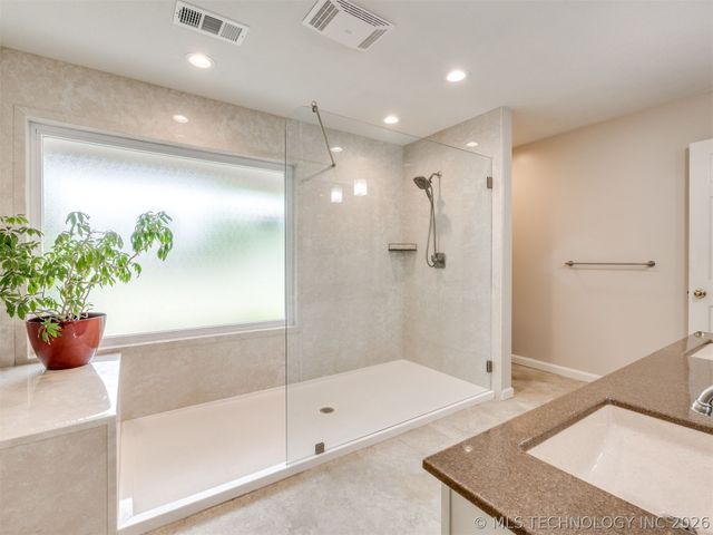 7801 N 127th East Avenue, Owasso, OK 74055