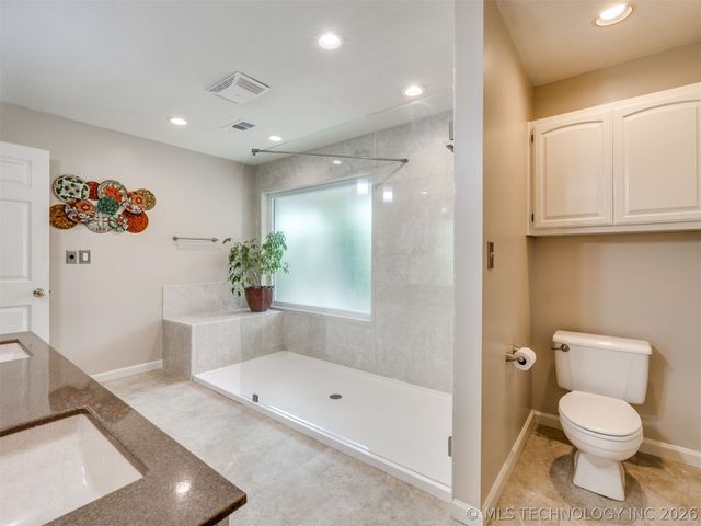 7801 N 127th East Avenue, Owasso, OK 74055