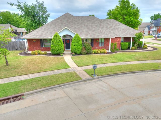 7801 N 127th East Avenue, Owasso, OK 74055
