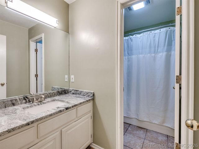 7801 N 127th East Avenue, Owasso, OK 74055