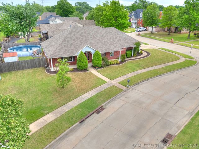 7801 N 127th East Avenue, Owasso, OK 74055