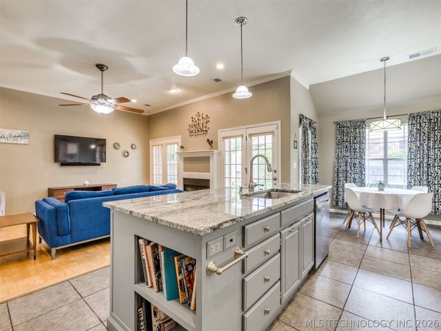 7801 N 127th East Avenue, Owasso, OK 74055