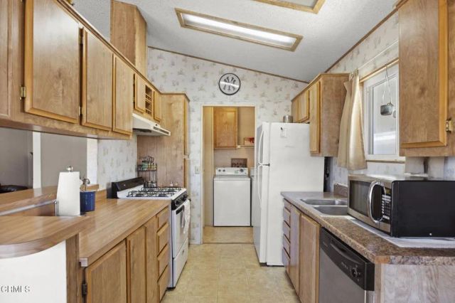 10685 Blackburn 72, Ventura, CA 93004