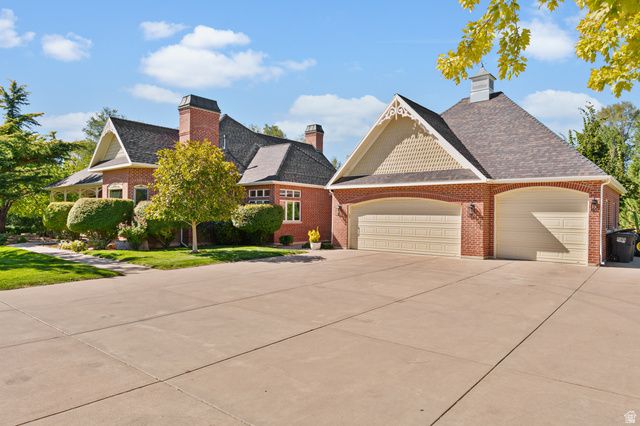 1818 S BLOOMING GROVE LN, Kaysville, UT 84037